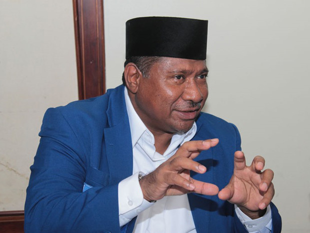Ali-Taher-Atasi-Pengangguran-Desa-Cirumpak