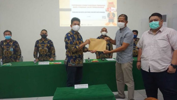 kambey-kirojan-lengkapi-berkas-calon-perseorangan-ke-kpu-manado kambey kirojan lengkapi berkas calon perseorangan ke kpu manado